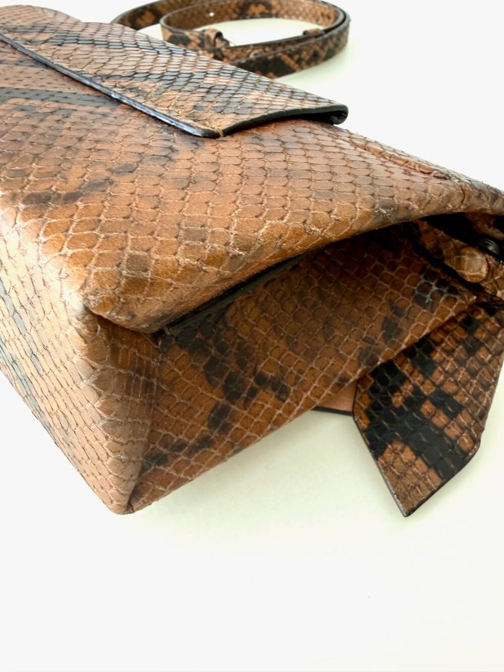 MAISON MARGIELA Snatched Python-Effect Small Bag - Picture 12 of 16